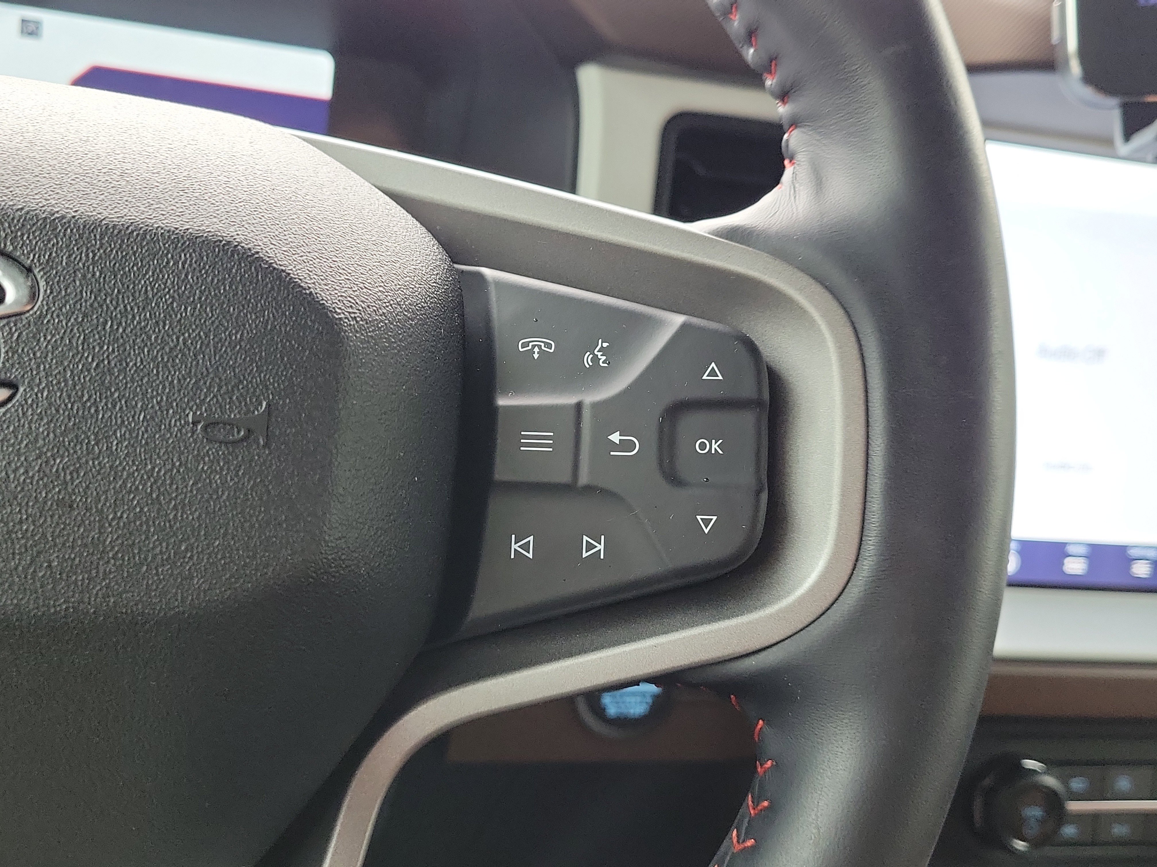 Used 2024 Ford Bronco Heritage Edition image 17