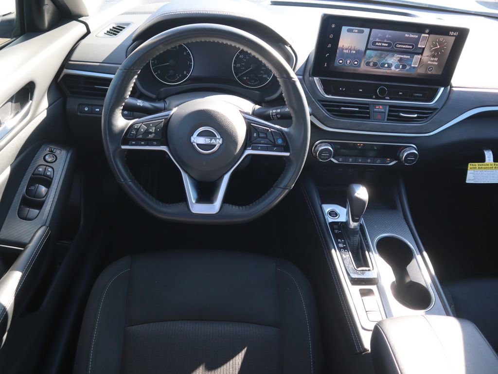 Used 2025 Nissan Altima 2.5 SV w/ SV Premium Package image 11