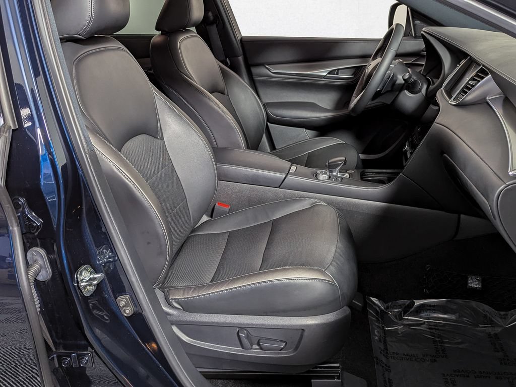 Used 2023 INFINITI QX55 Luxe w/ Cargo Package AWD/4WD image 23