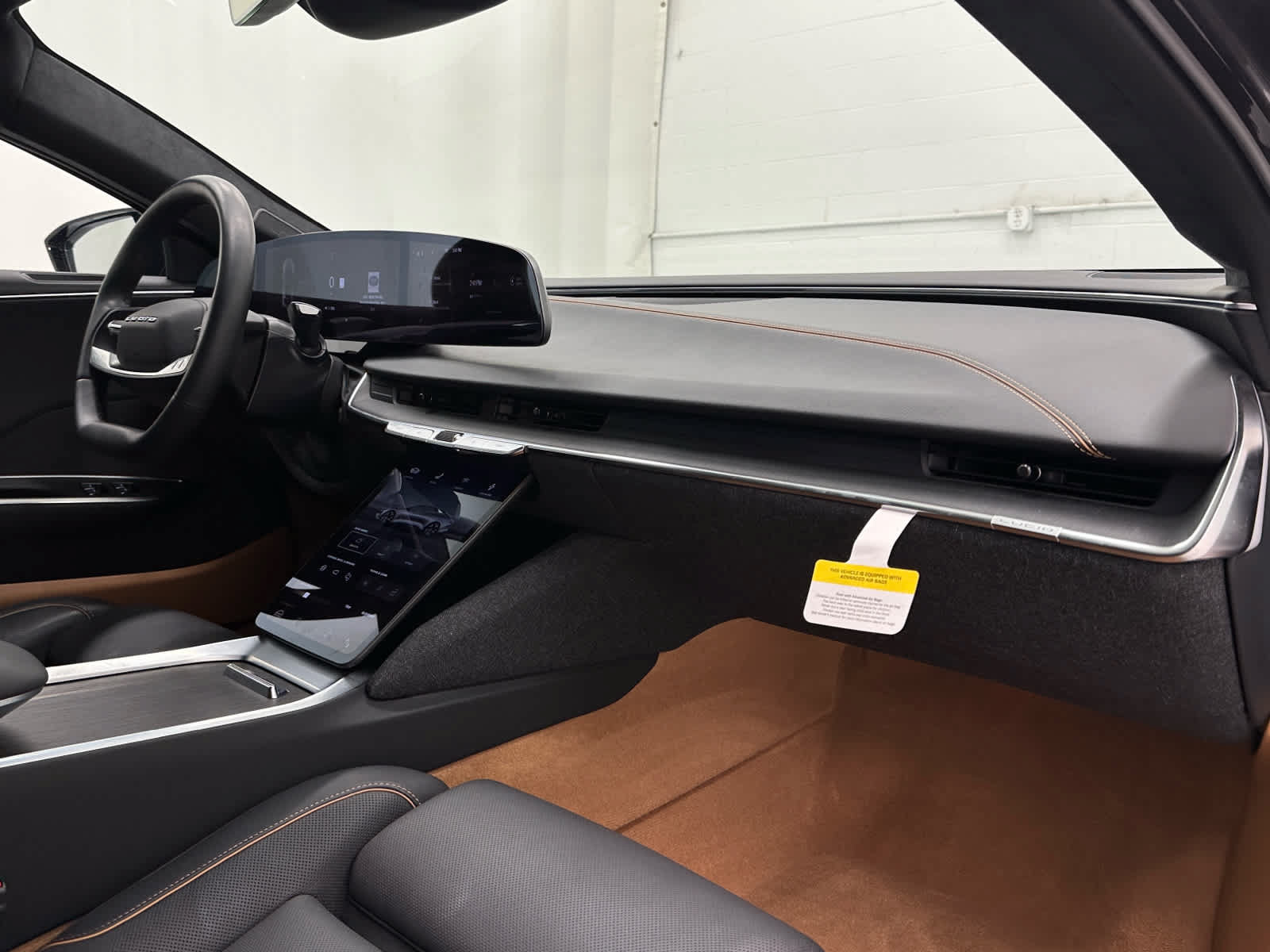 Used 2024 Lucid Air Touring AWD/4WD image 17