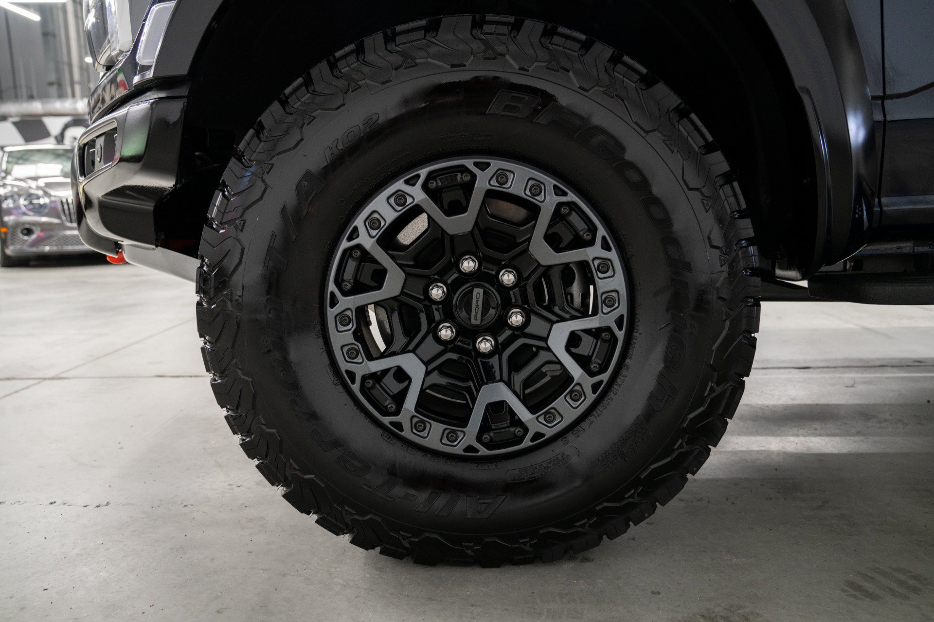 Used 2025 Ford F150 Raptor w/ Equipment Group 803A Raptor R AWD/4WD image 9