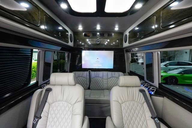 Used 2018 Mercedes-Benz Sprinter 3500 image 78