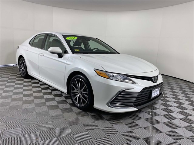 Used 2023 Toyota Camry XLE image 1