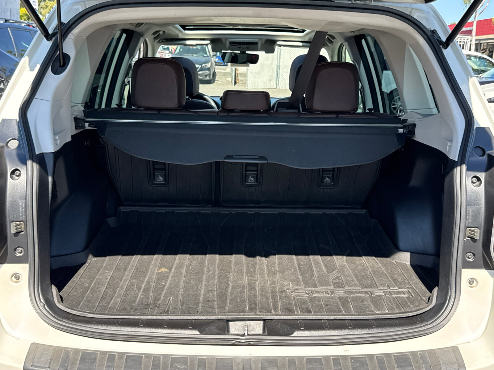 Used 2017 Subaru Forester 2.5i Touring AWD/4WD image 7