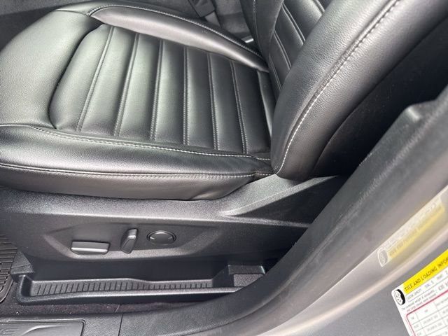 Used 2021 Ford Edge SEL w/ Convenience Package image 22