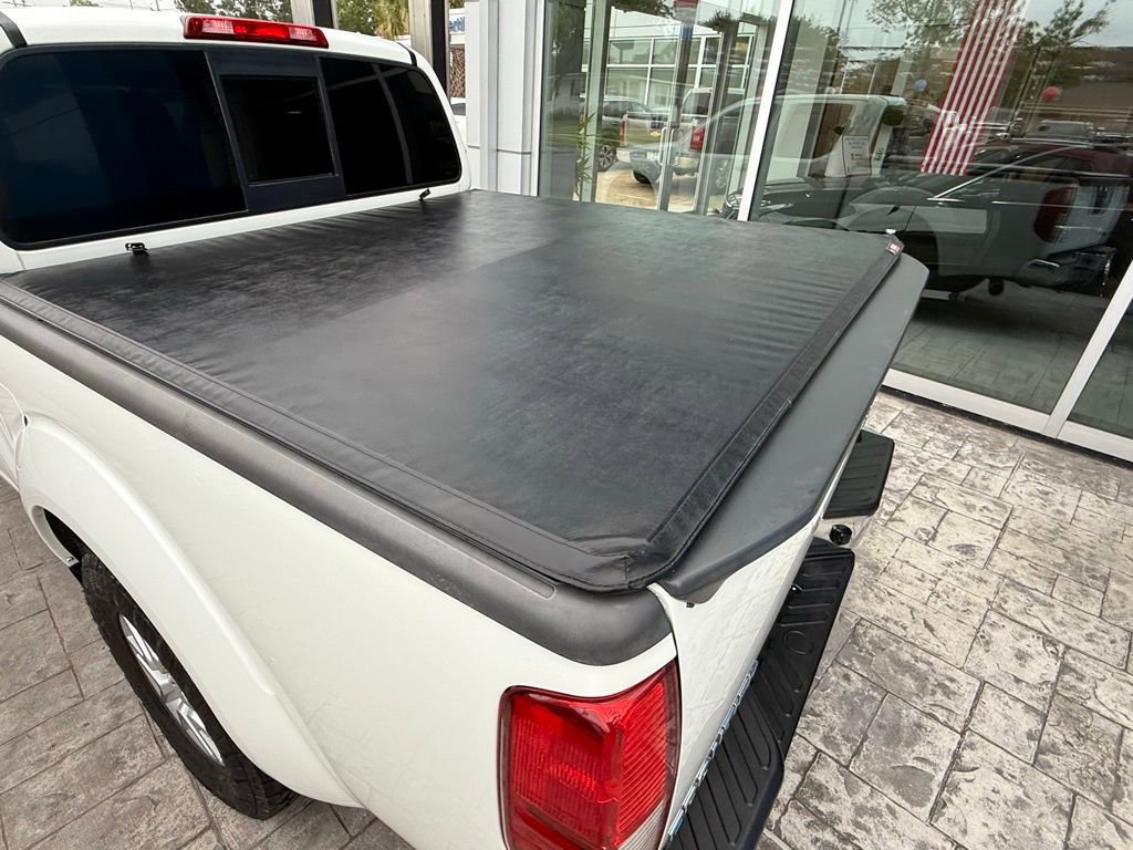 Used 2014 Nissan Frontier SV RWD image 17