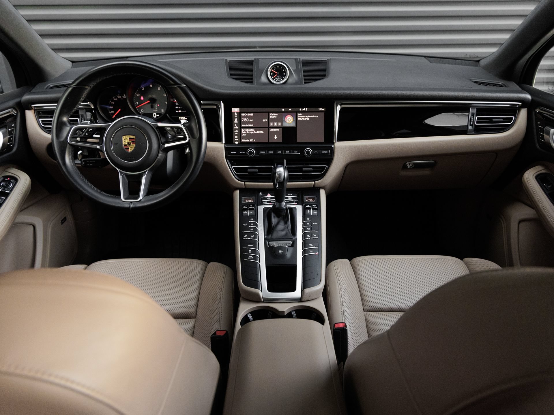 Certified 2021 Porsche Macan S AWD/4WD image 15