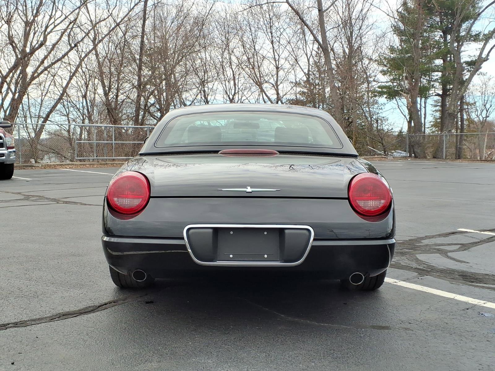 Used 2005 Ford Thunderbird Deluxe image 4