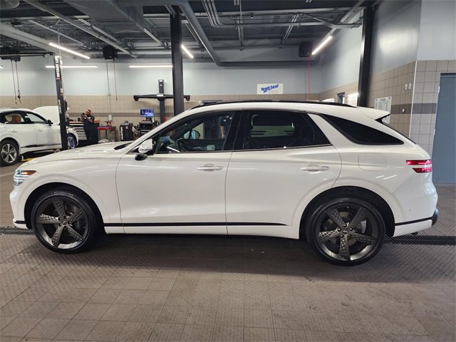 Used 2023 Genesis GV70 3.5T Sport w/ Sport Prestige Package image 10