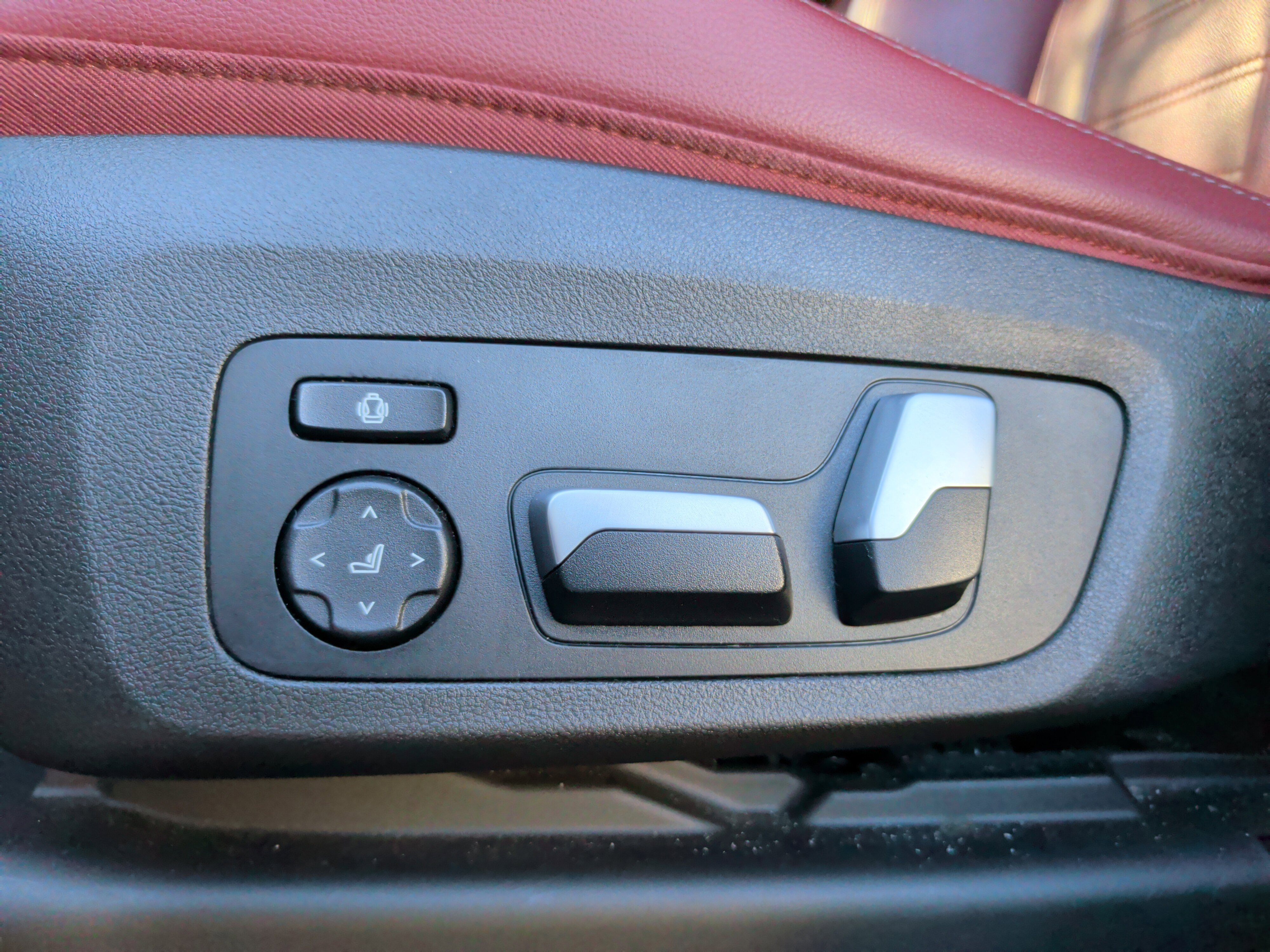 Used 2019 BMW X4 xDrive30i w/ Premium Package image 26