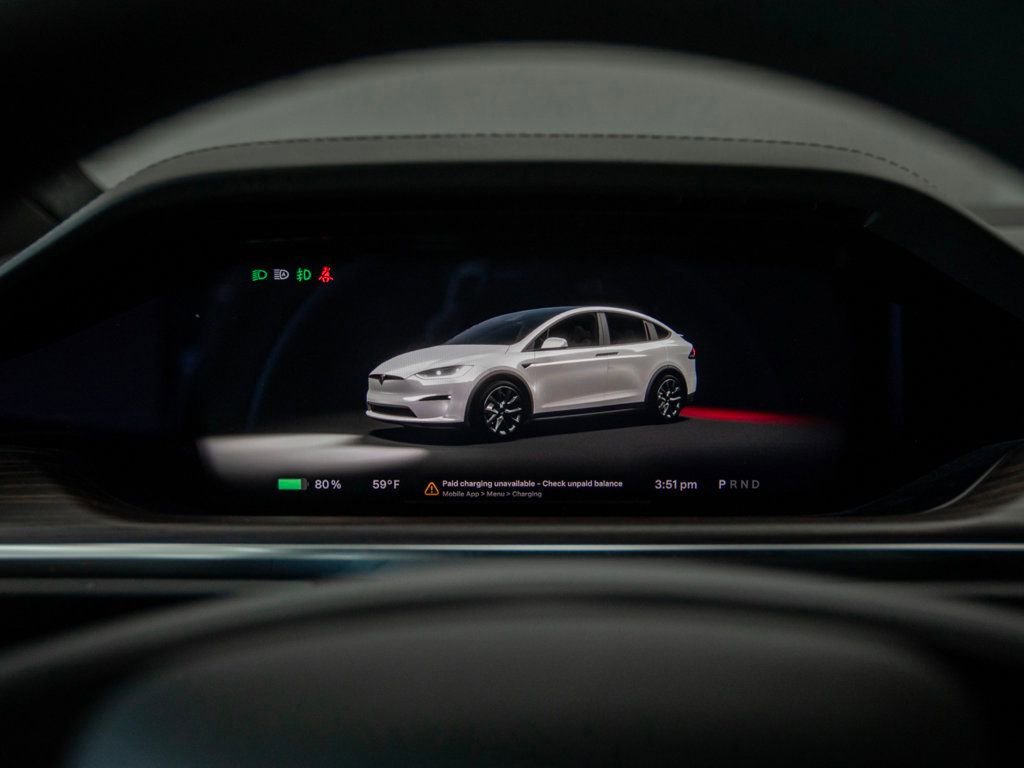 Used 2024 Tesla Model X image 25