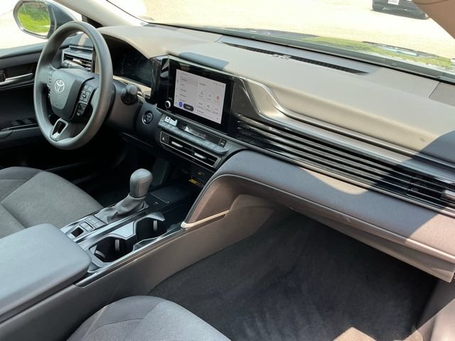 Used 2025 Toyota Camry LE FWD image 17
