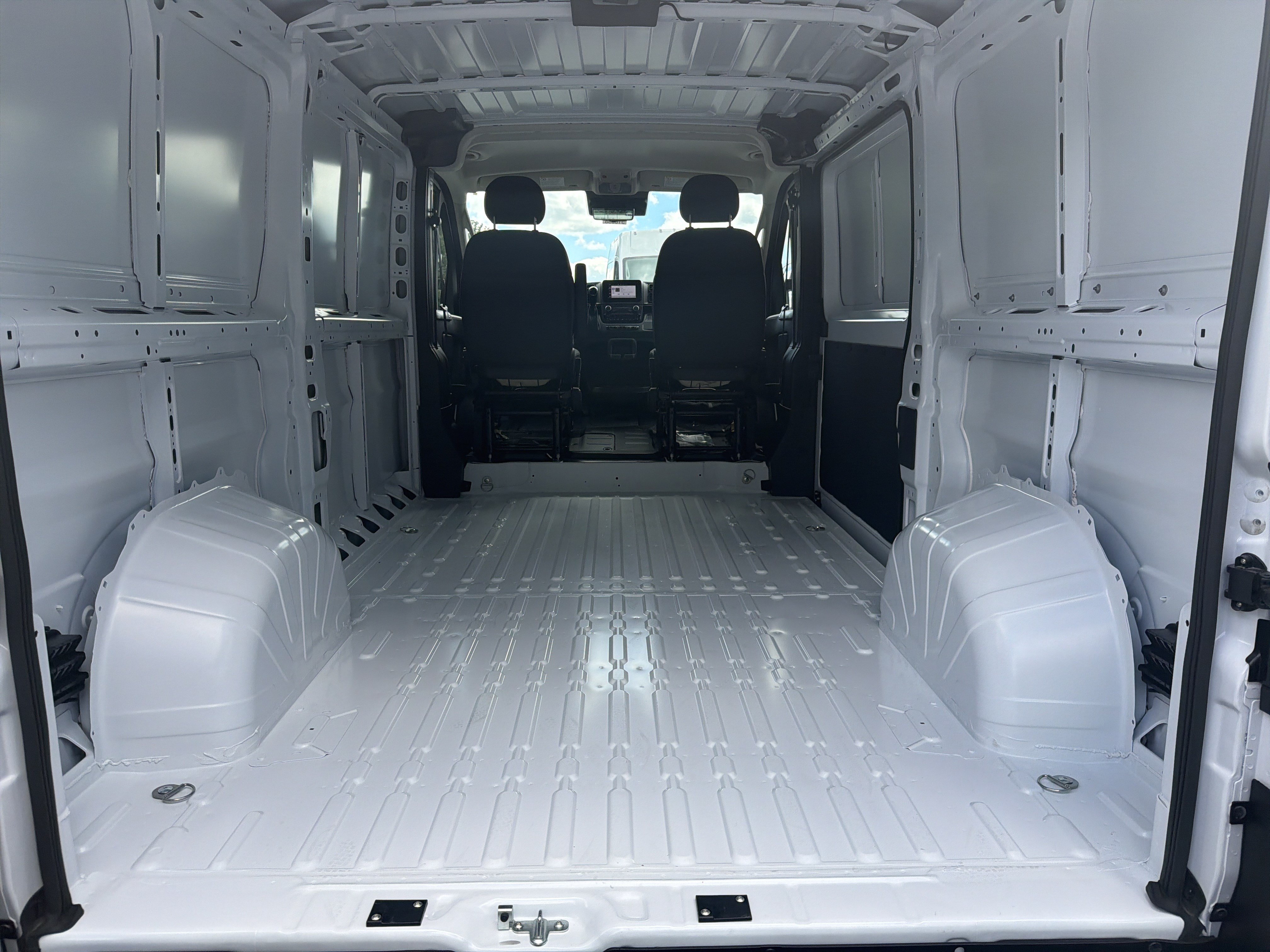 New 2026 RAM ProMaster 1500 w/ Safety Group FWD image 21