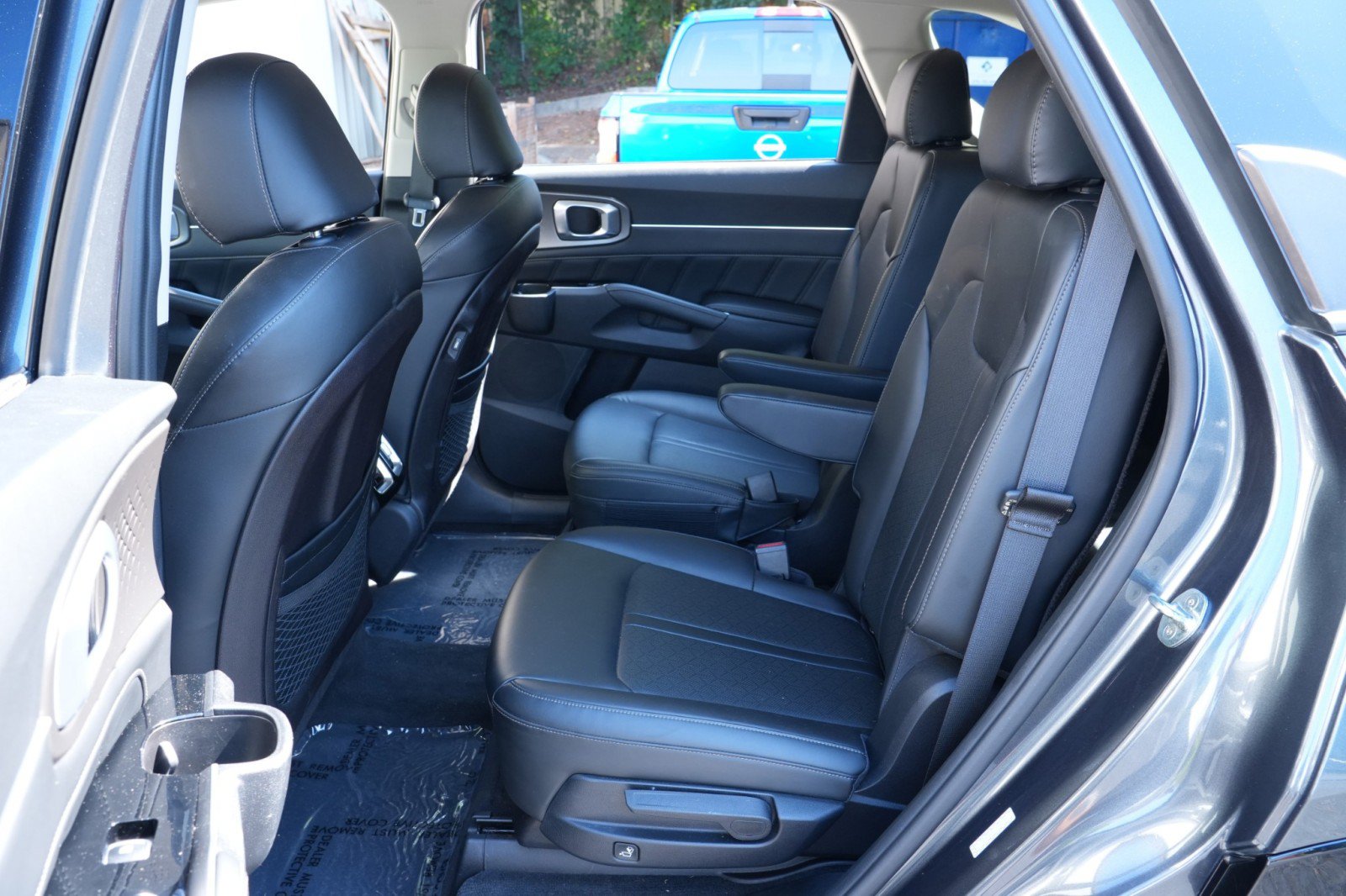 Used 2022 Kia Sorento SX FWD image 41