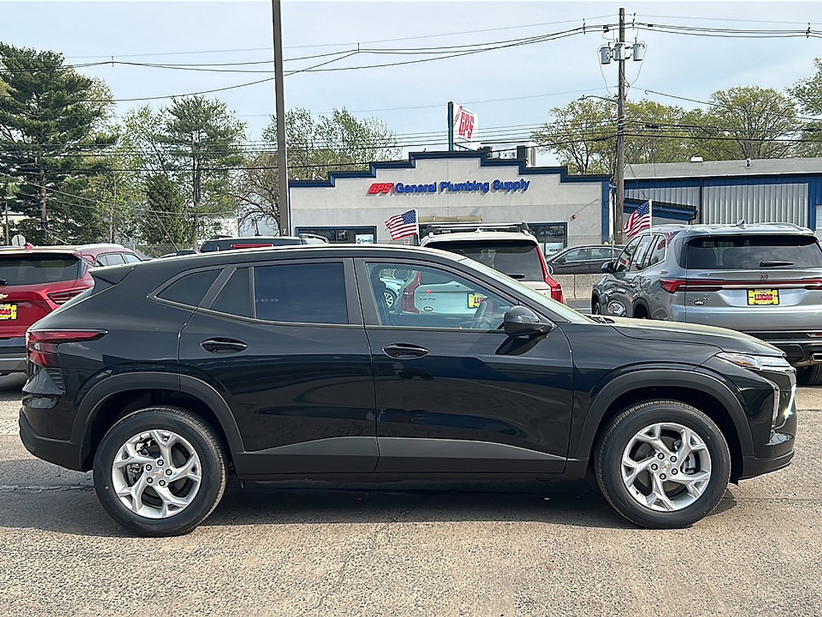 New 2026 Chevrolet Trax LS w/ LS Convenience Package FWD image 5