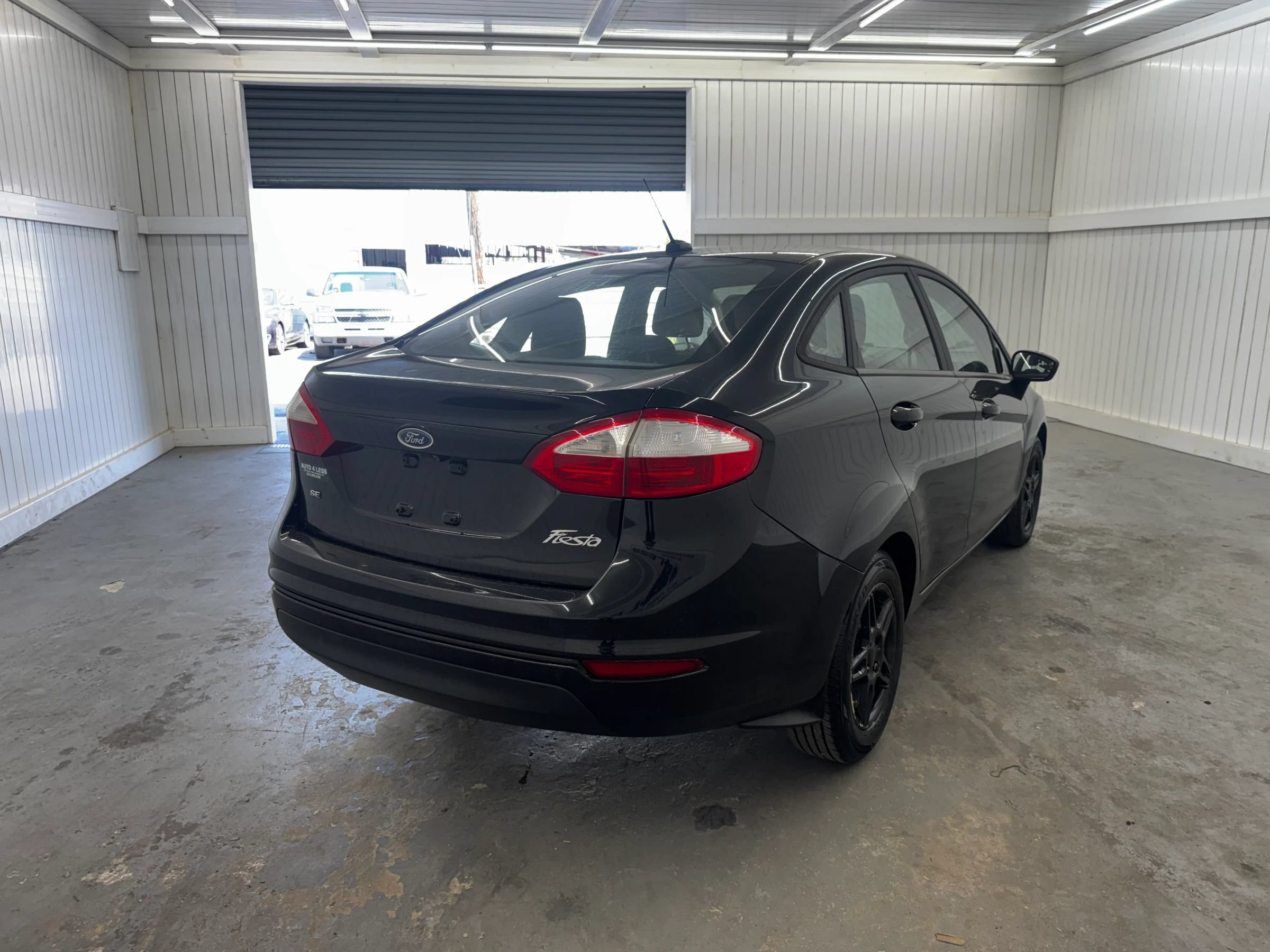 Used 2019 Ford Fiesta SE FWD image 5