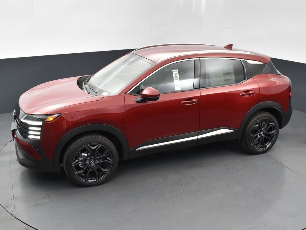 New 2025 Nissan Kicks SR FWD image 47