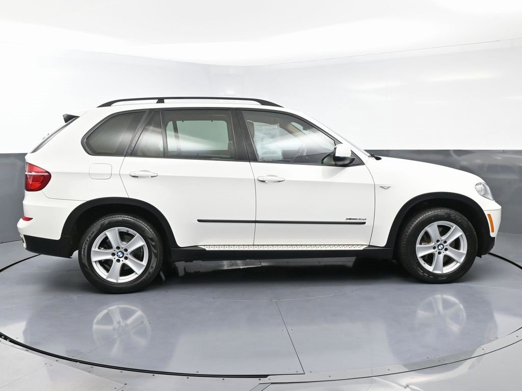 Used 2012 BMW X5 xDrive35d image 9