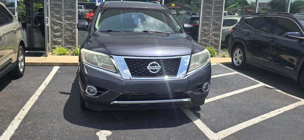 Used 2013 Nissan Pathfinder Platinum w/ Platinum Premium Pkg AWD/4WD image 3