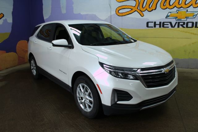 Used 2024 Chevrolet Equinox LT w/ LPO, Floor Liner Package FWD image 4