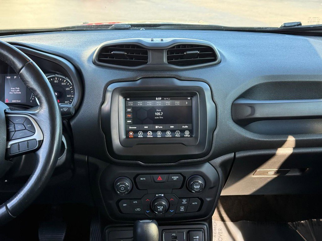 Used 2018 Jeep Renegade Latitude w/ Cold Weather Group AWD/4WD image 16