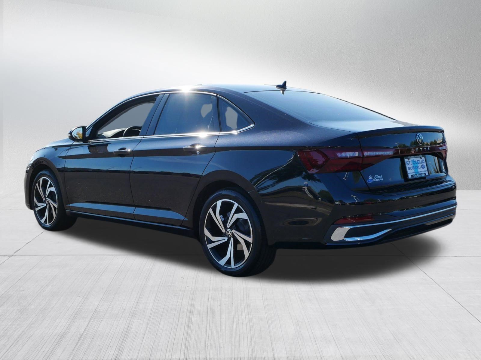 Used 2025 Volkswagen Jetta SEL FWD image 5