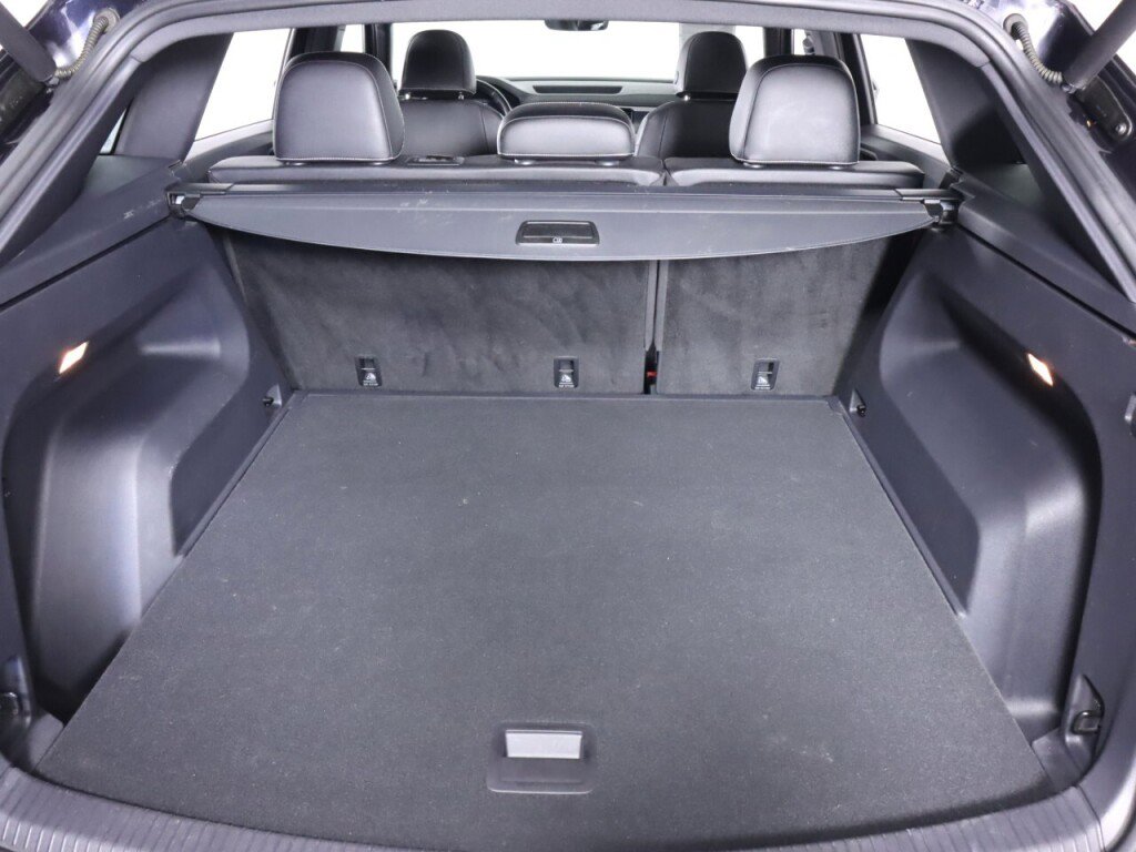 Used 2020 Volkswagen Atlas Cross Sport SEL image 36