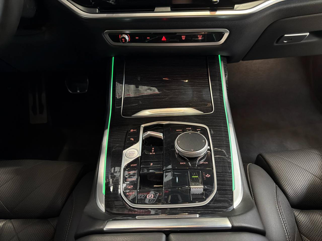 Used 2024 BMW X7 M60i w/ M Sport Professional Package AWD/4WD image 20