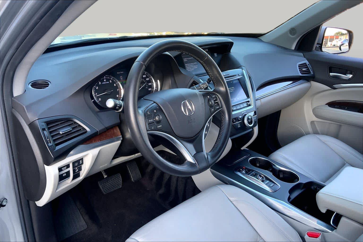 Used 2020 Acura MDX FWD image 17