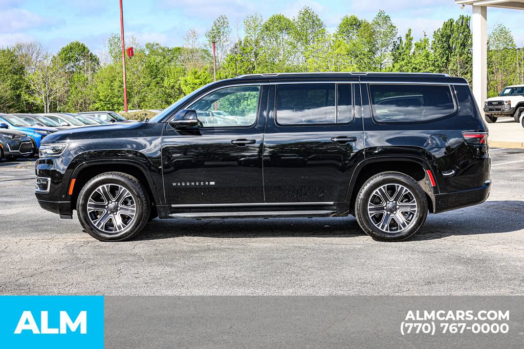 Used 2024 Jeep Wagoneer Series II RWD image 8