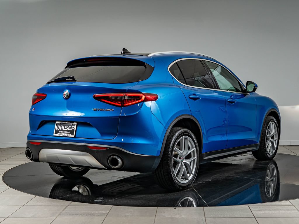 Used 2019 Alfa Romeo Stelvio Ti Lusso w/ Quick Order Package 22X Lusso AWD/4WD image 5