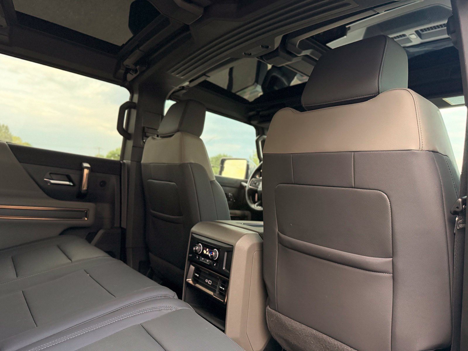 Used 2024 GMC Hummer EV 3X AWD/4WD image 35