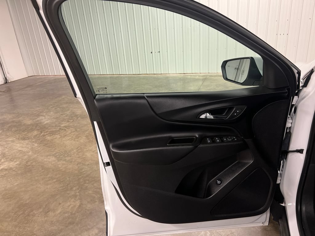 Certified 2024 Chevrolet Equinox LT AWD/4WD image 15