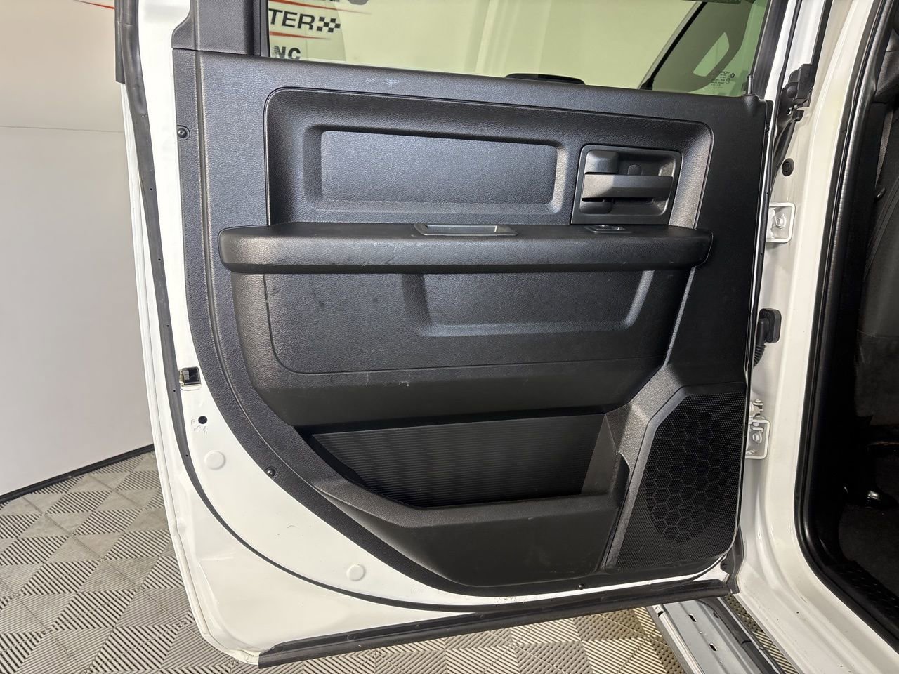 Used 2022 RAM 3500 Tradesman image 17