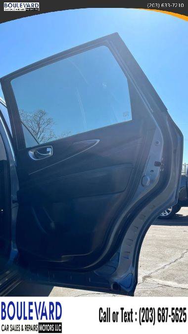 Used 2016 INFINITI QX60 3.5 Sport Utility 4D w/ Premium Plus Package image 19