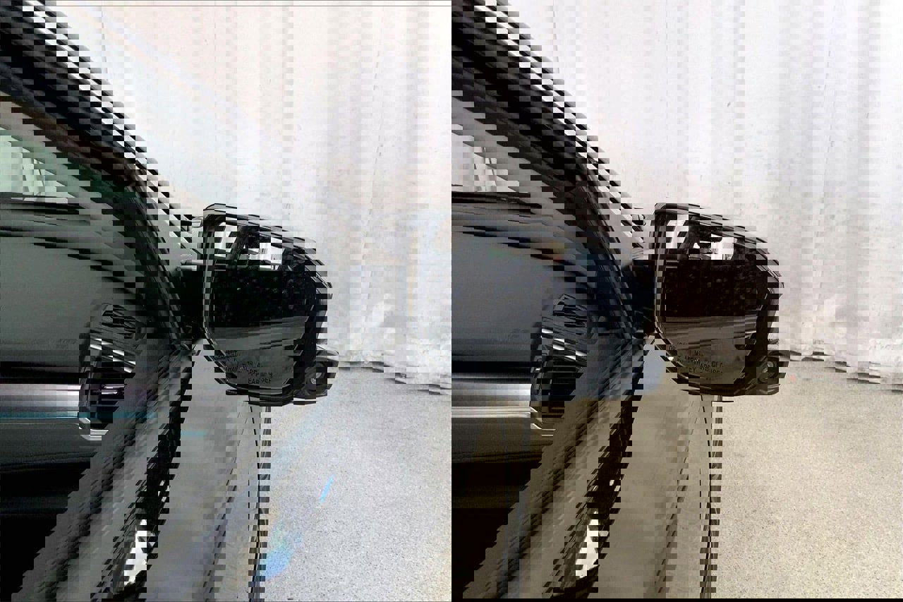 Used 2018 Honda Civic EX-T image 11