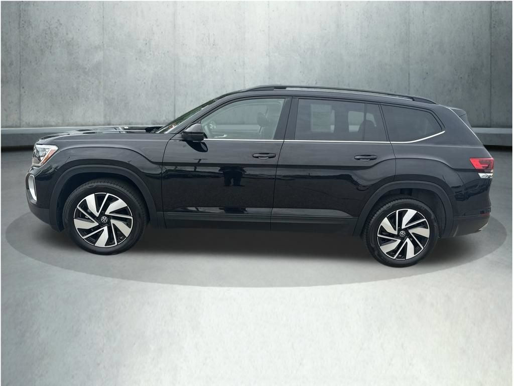 Used 2026 Volkswagen Atlas SE w/ Panoramic Sunroof Package AWD/4WD image 2
