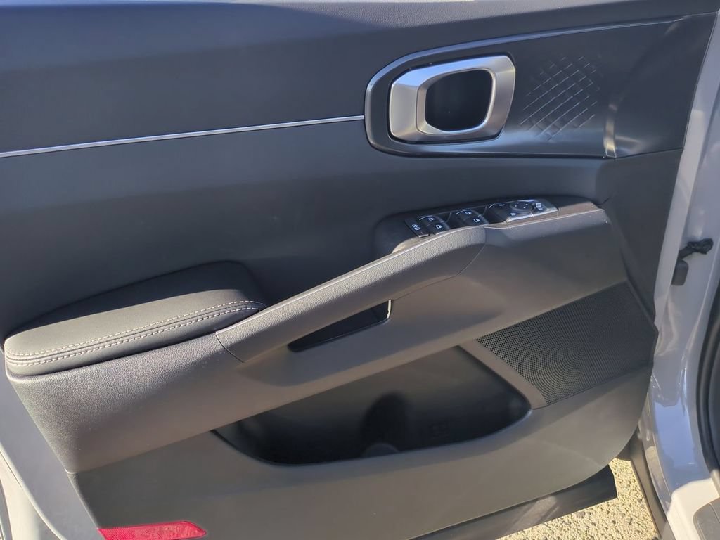 New 2026 Kia Sorento S w/ S Panoramic Sunroof Package FWD image 22