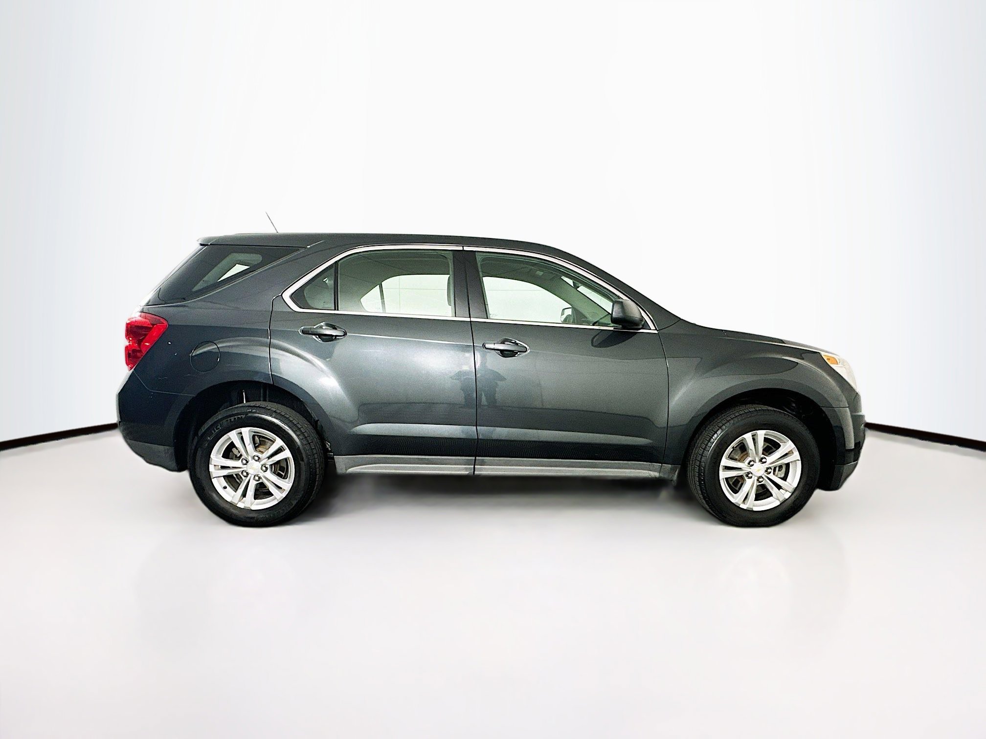 Used 2013 Chevrolet Equinox LS AWD/4WD image 10