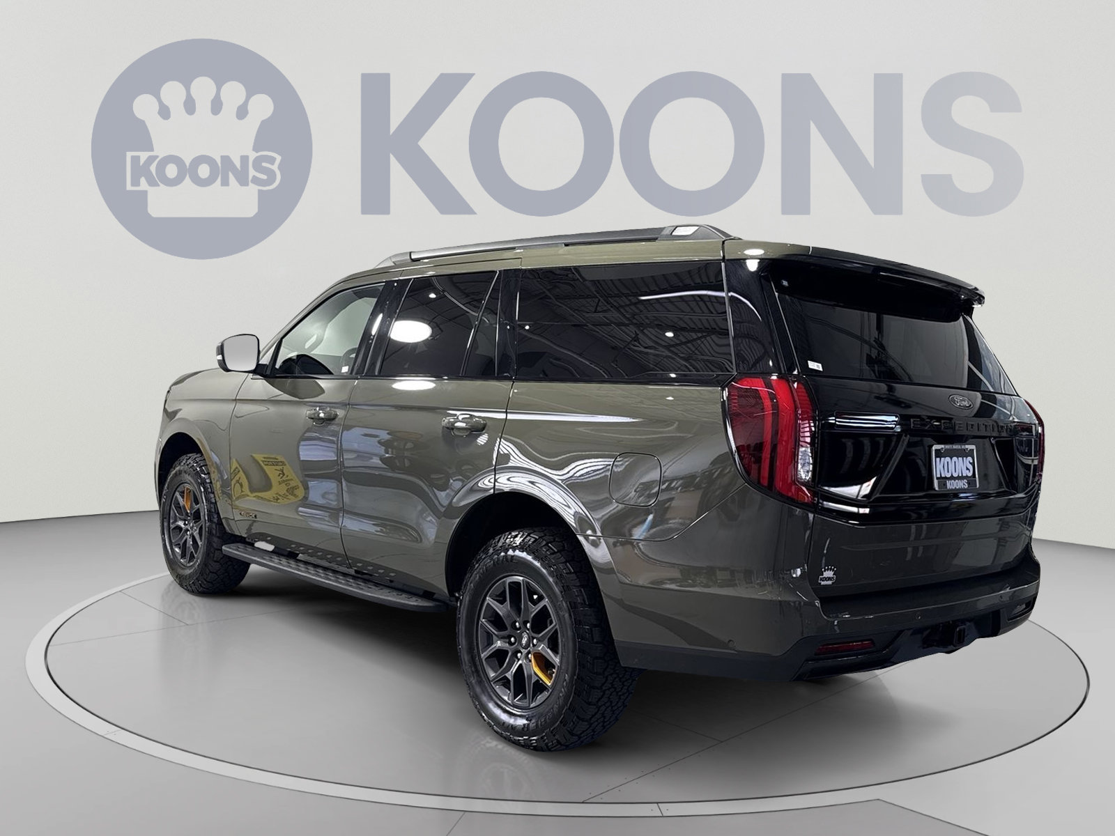 Used 2025 Ford Expedition Tremor AWD/4WD image 8