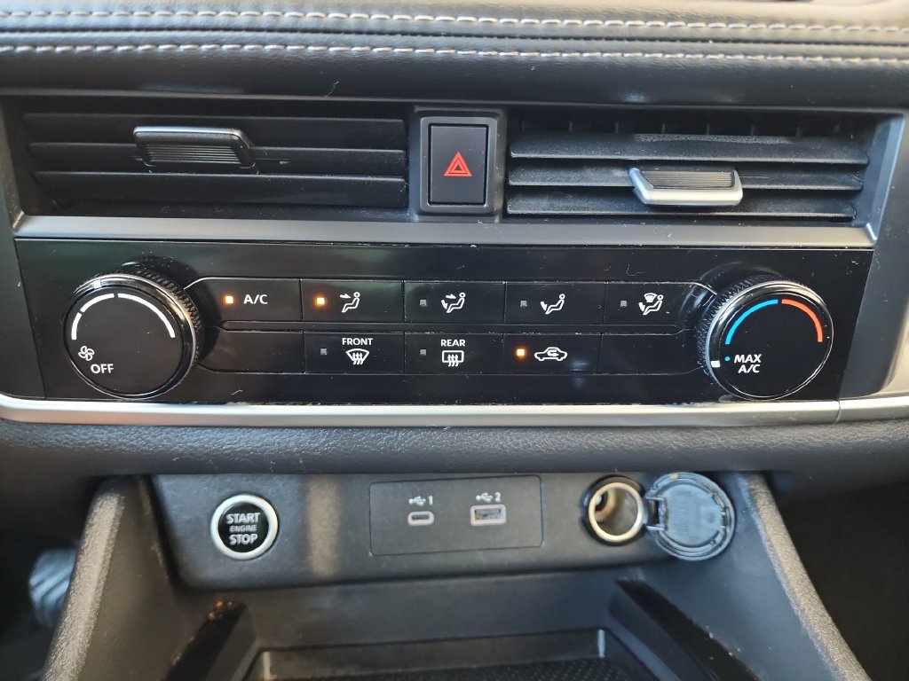 Used 2023 Nissan Rogue S FWD image 27