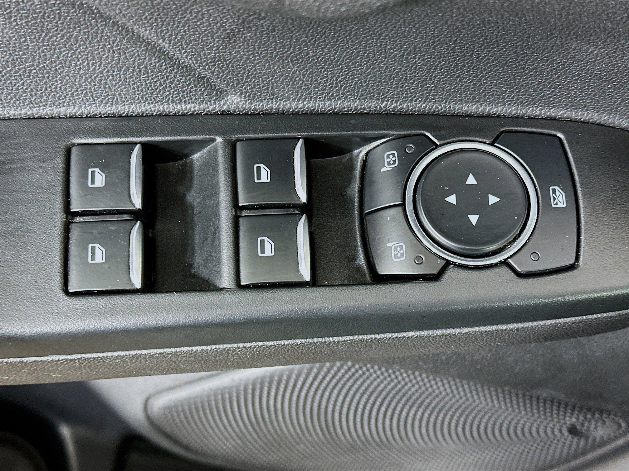 Used 2023 Ford Escape Active image 15