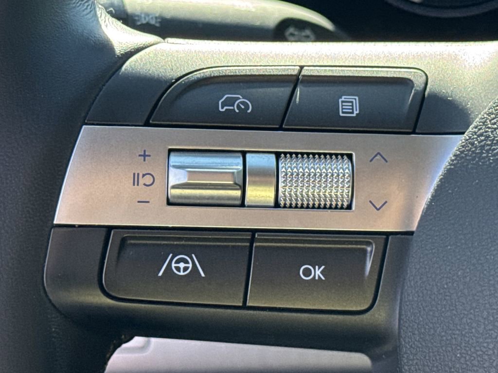 Used 2024 Hyundai Kona SEL image 24