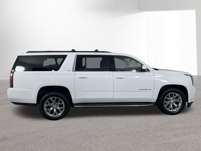 Used 2016 GMC Yukon XL SLT w/ Open Road Package AWD/4WD image 42