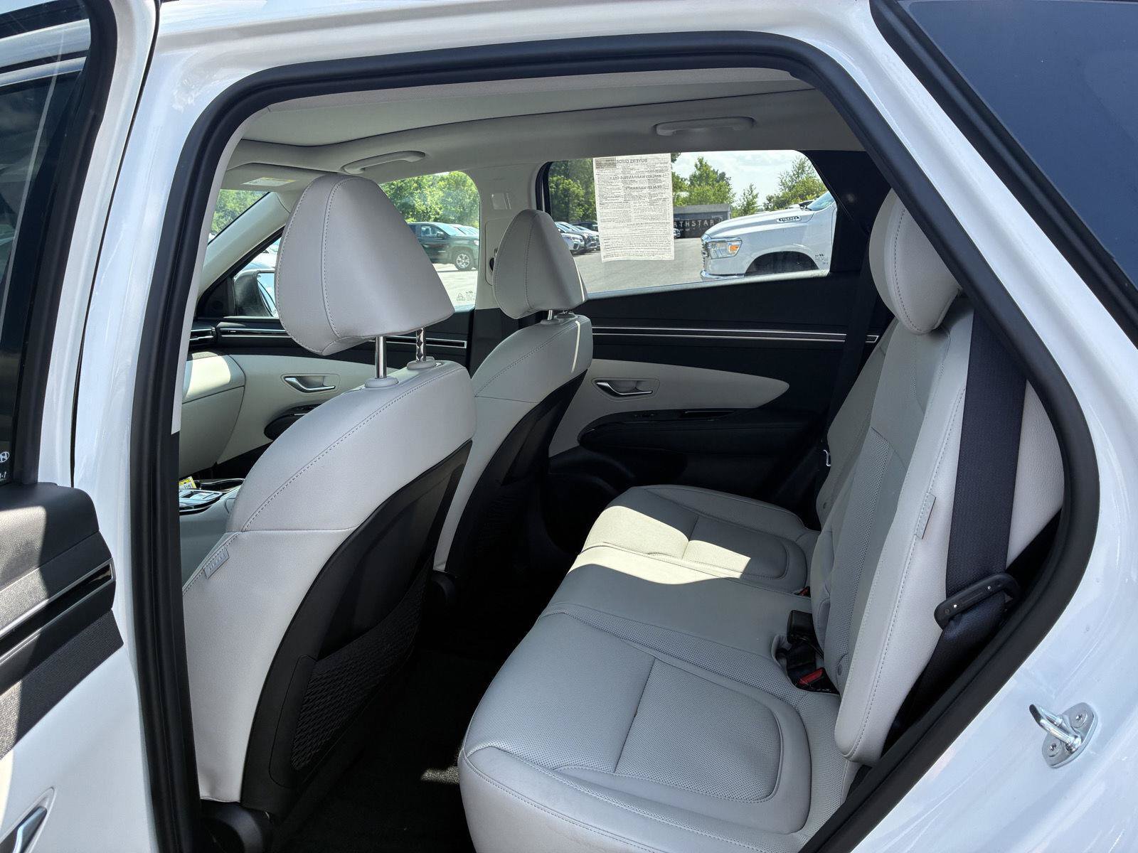 Used 2024 Hyundai Tucson Limited AWD/4WD image 18