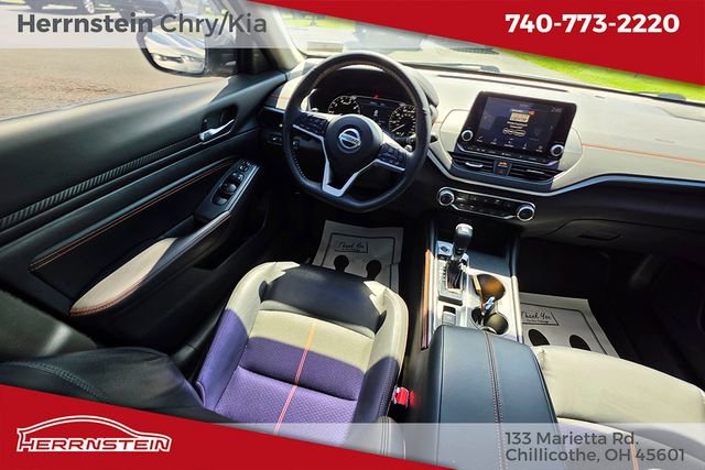Used 2022 Nissan Altima 2.5 SR w/ Midnight Edition Package AWD/4WD image 10
