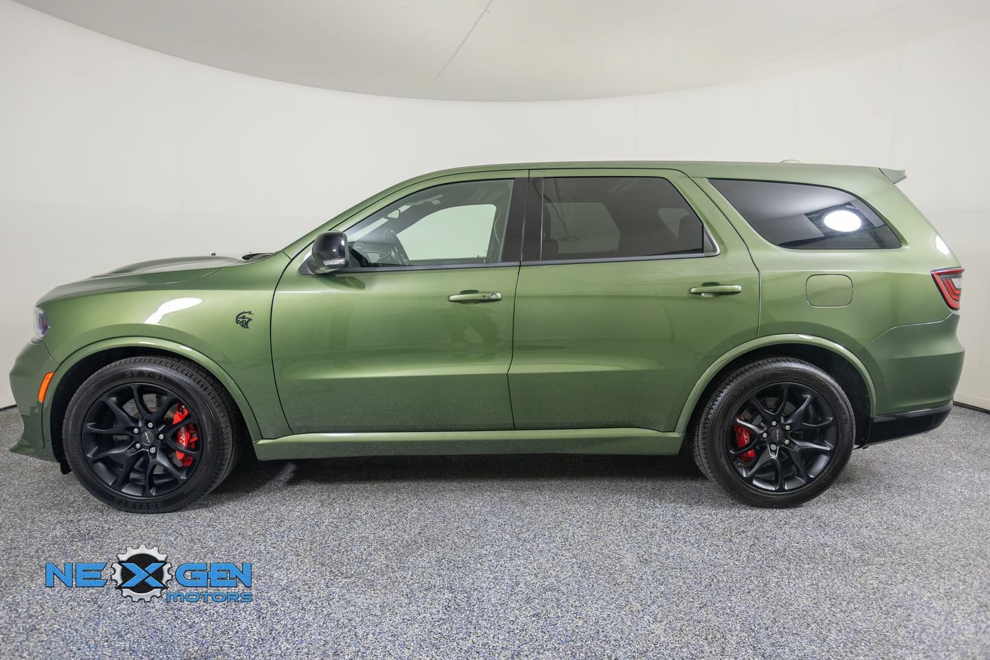 Used 2021 Dodge Durango SRT Hellcat w/ Premium Interior Group AWD/4WD image 5