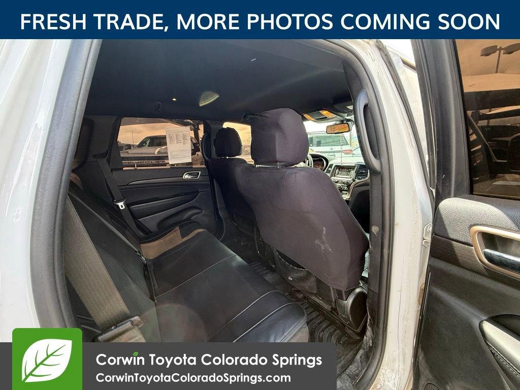 Used 2016 Jeep Grand Cherokee Laredo RWD image 9