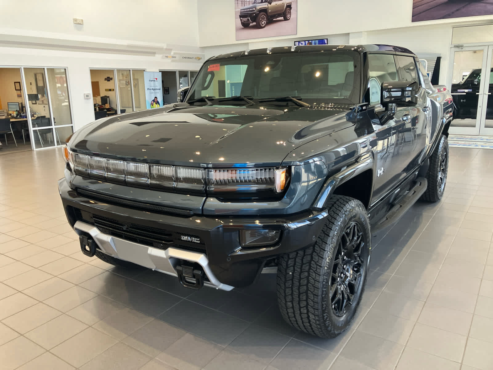 New 2026 GMC Hummer EV 4x4 Crew Cab image 6