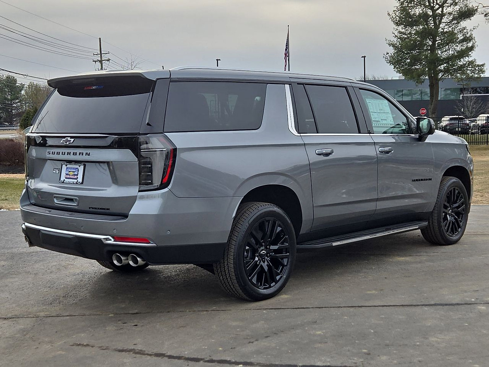 New 2026 Chevrolet Suburban Premier image 12